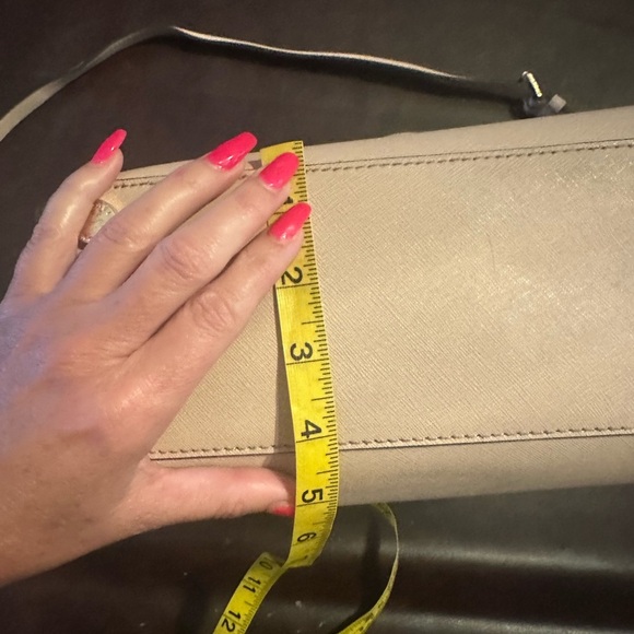 Michael Kors purse - Picture 5 of 16